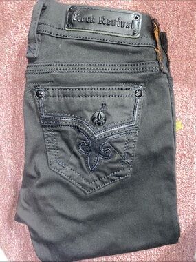 Rock revival women’s size 27 Skinny Jeans